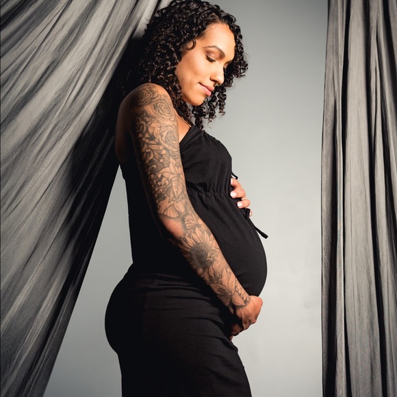 H&M Dresses & Skirts - Maternity dress